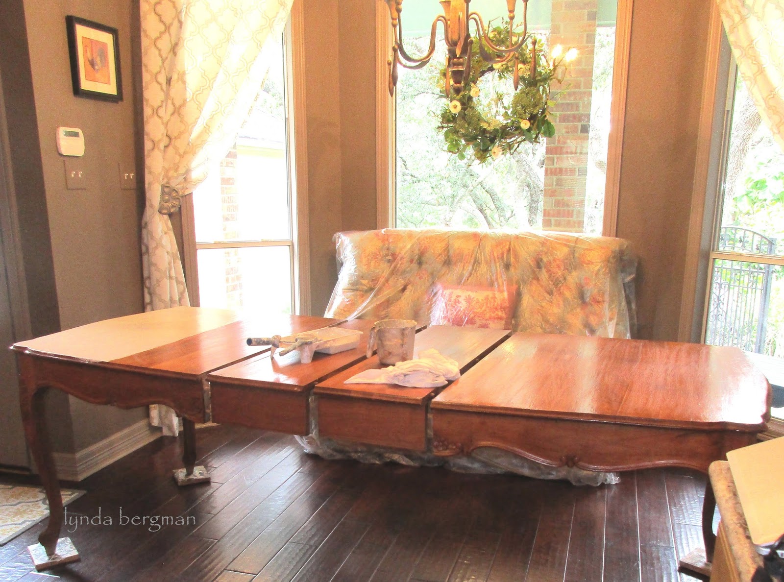 LYNDA BERGMAN DECORATIVE ARTISAN PAINTING A METALLIC SILVER FAUX