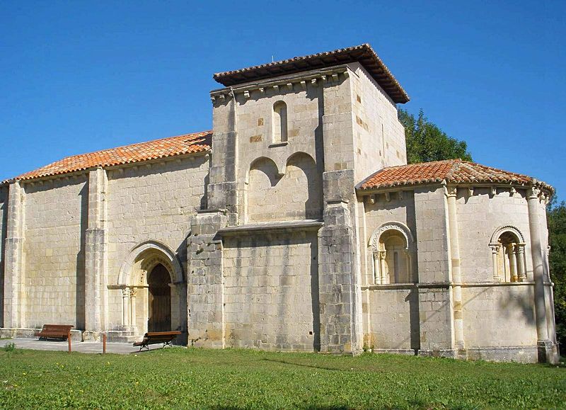 http://4.bp.blogspot.com/-AXDfgNnq2qE/UMuFjHZh1nI/AAAAAAAAAlo/r5pgKx_aSd8/s1600/800px-Quintanilla_de_Siones_-_Iglesia_de_Santa_Maria_de_Siones_01.jpg