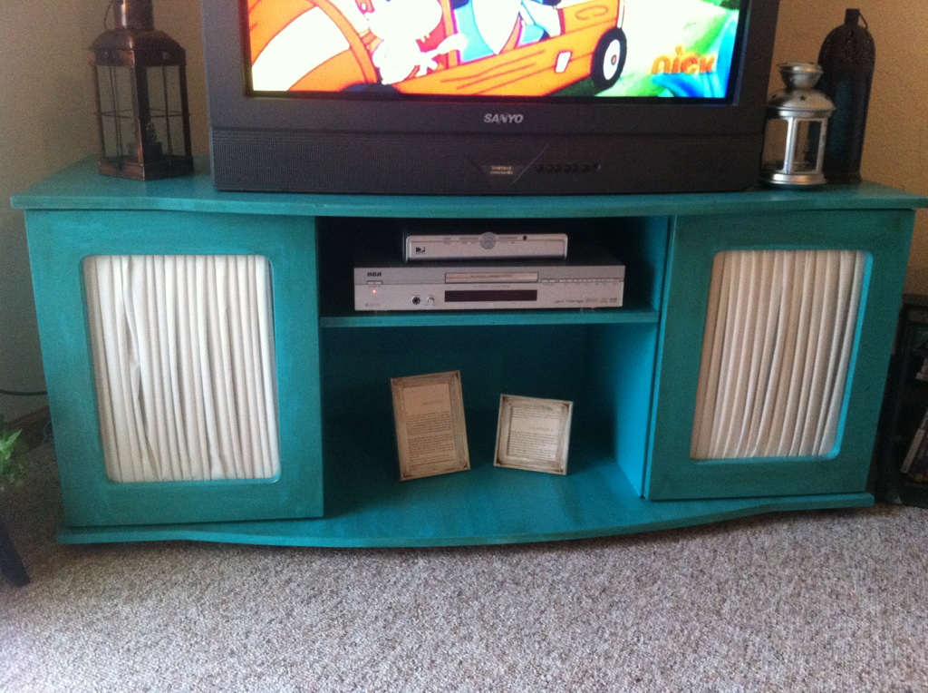 The Junk Nest Teal & The Living Room Reveal