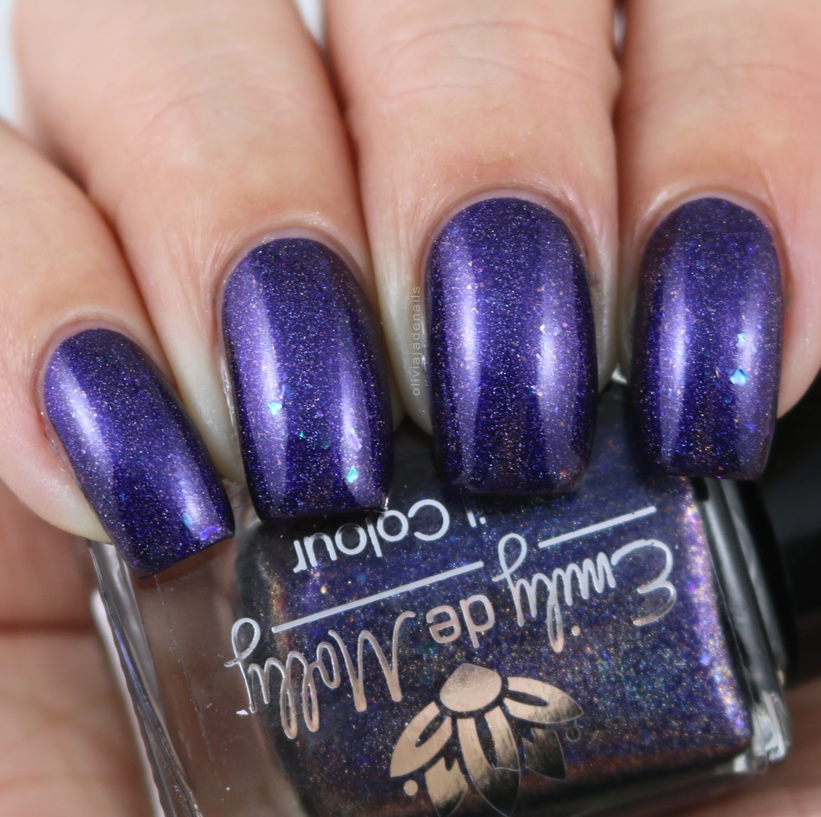 Emily de Molly A Minute To Spare swatched by Olivia Jade Nails