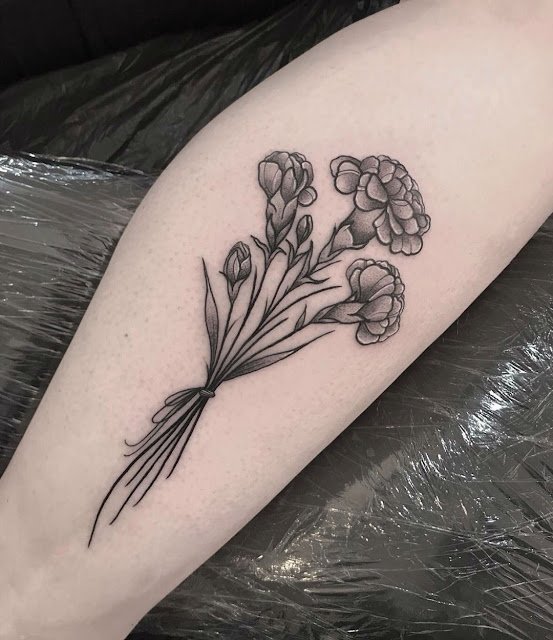 Tatuagens de flores para as mulheres Tatuagens de flores para as mulheres