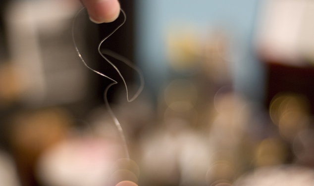 Jangan Cabut Uban, Rasulullah Melarangmu Untuk Itu! Lho Kenapa?