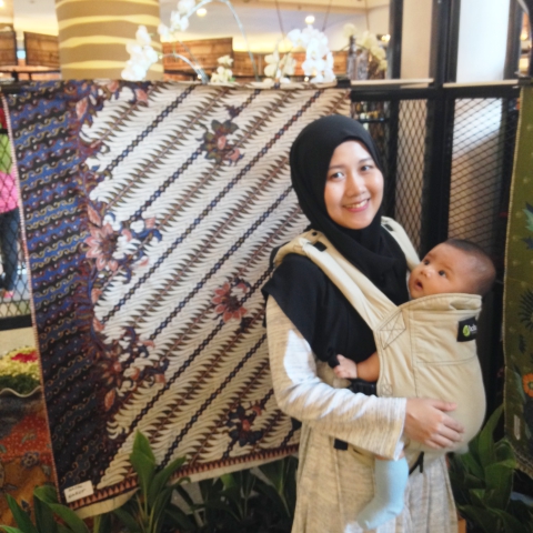 boba carrier front facing