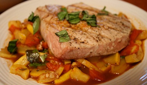 Grilled Tuna with Squash and Tomatoes