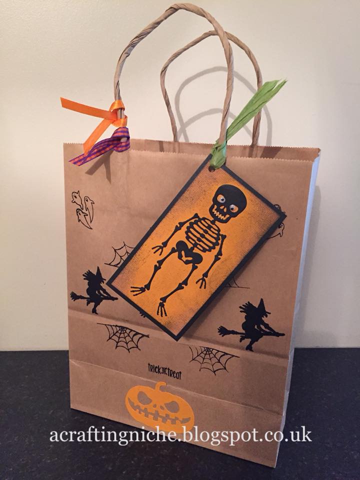 A Crafting Niche Happy Halloween Gift Bag