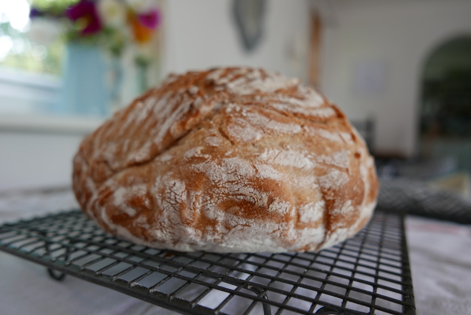 Рецепт хлеба на левито мадре. Хлеб на Левито Мадре. Хлеб на закваске Левито Мадре. Шикарный хлеб. Хлеб на итальянской закваске.