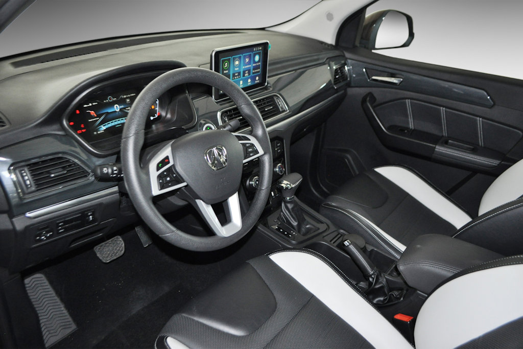 Bayan Auto's New BAIC M60 is a Turbocharged People Mover CarGuide.PH