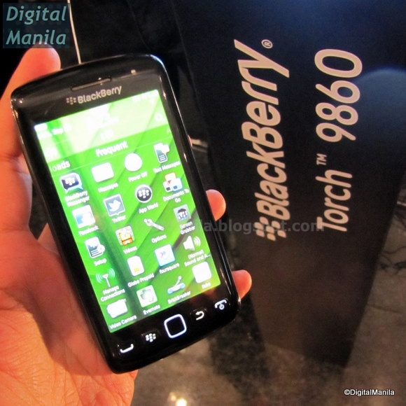 Digital Manila New BlackBerry Torch 9860 Photos & Specs