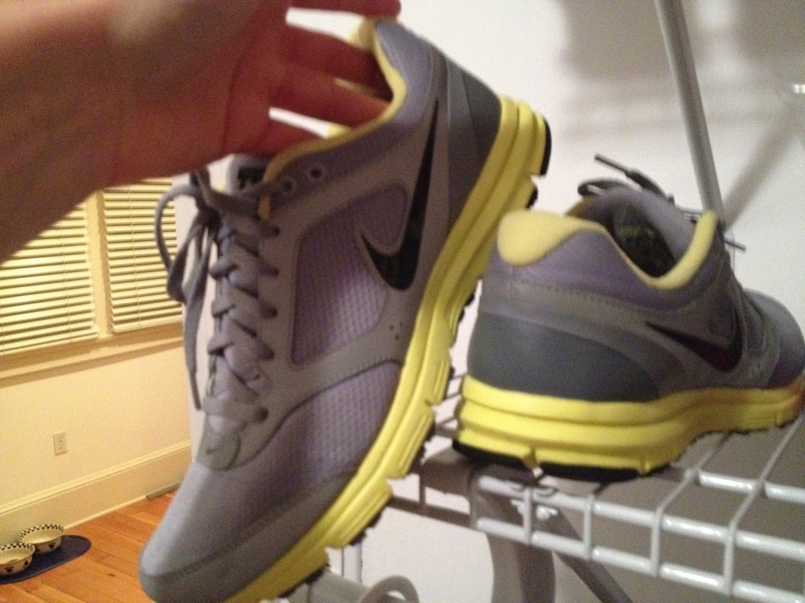 nike camel toe shoes
