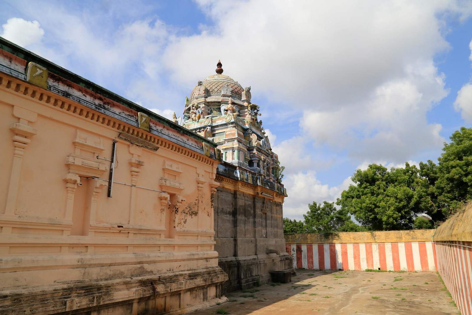 Tamilnadu Tourism Azhagiyasingar Temple, Thiruvali The Temple