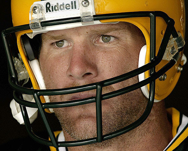 Leaves Are Turning And Brett Favre Is >> Collector S Crack The Brett Favre Collection And The Flight To 420 Leaves Are Turning And Brett Favre Is >> Collector S Crack The Brett Favre Collection And The Flight To 420