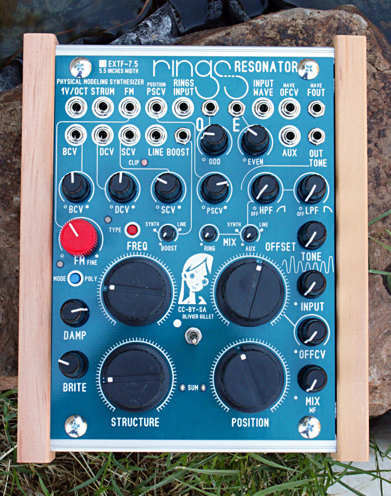 MATRIXSYNTH Bluelantern DIY Extrusion Format Desktop Resonator Synth