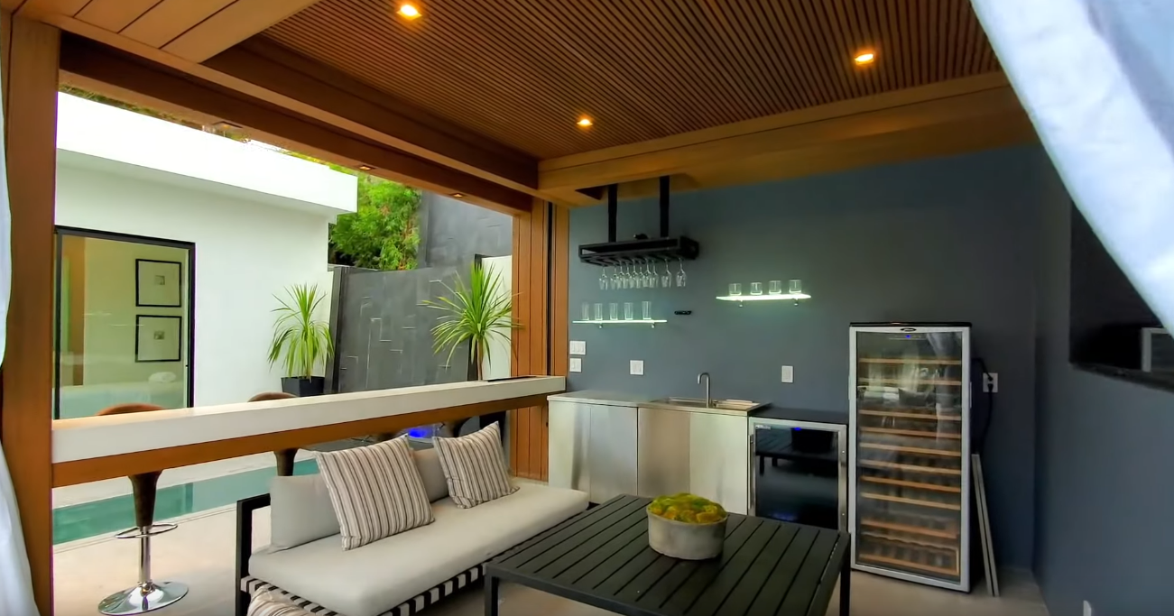 51 Photos vs. $6.4 Million Jaw Dropping Modern Residence in Los Angeles | LUXURY LISTING - Luxury Home & Interior Design Tour 51 Photos vs. $6.4 Million Jaw Dropping Modern Residence in Los Angeles | LUXURY LISTING - Luxury Home & Interior Design Tour