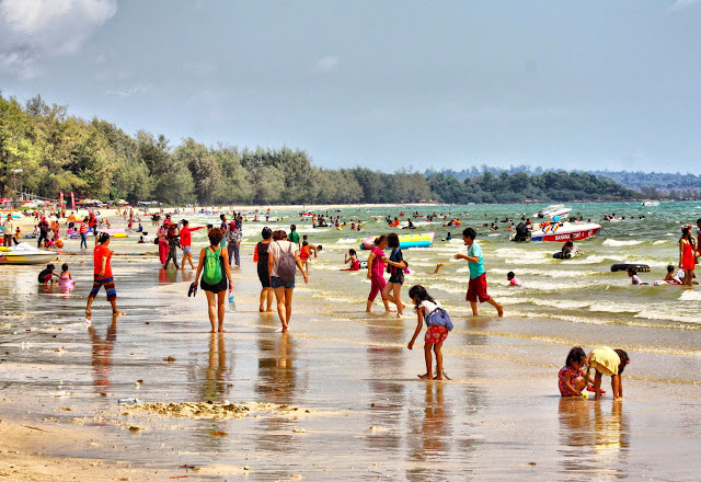 Ochheuteal, parmi les plages les plus populaires de Sihanoukville