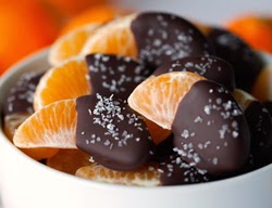 Mandarinų skiltelės šokolade