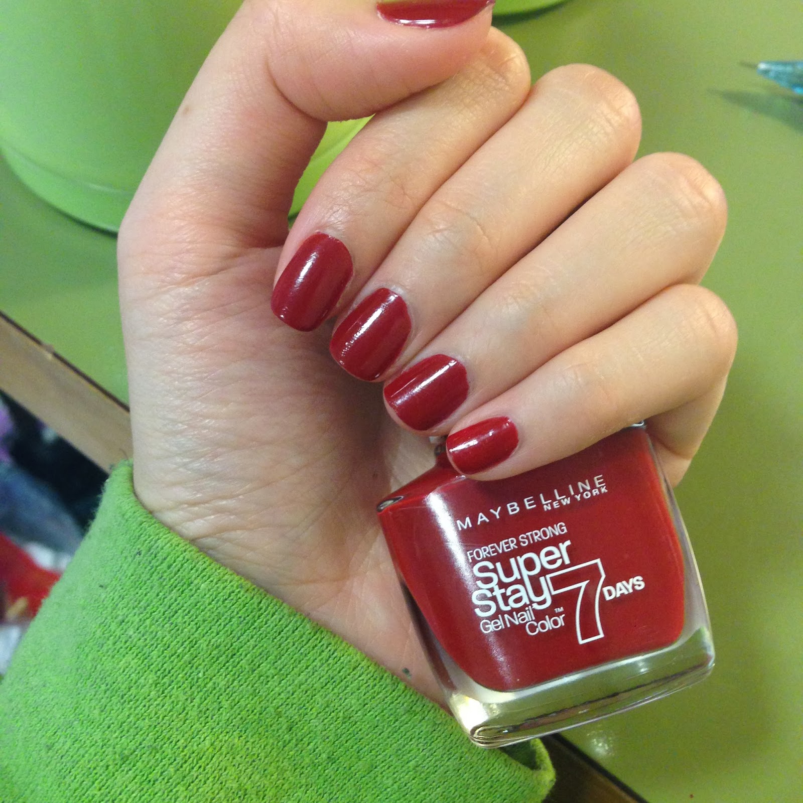 J's words Review Maybelline Forever Strong Nail Polish [Rouge