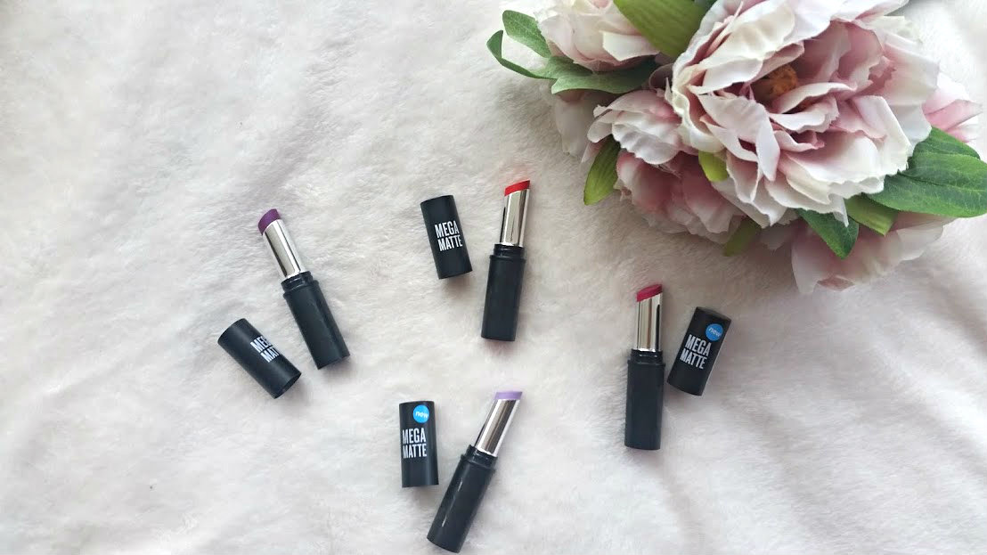 NEW IN Seventeen Mega Matte Class & Glitter