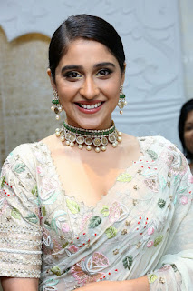 Actress Regina Cassandra Stills At Kalasha Jewels Signature Bridal Lounge Launch Actress Regina Cassandra Stills At Kalasha Jewels Signature Bridal Lounge Launch