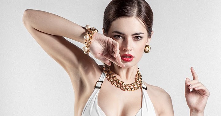 Hot girl….Lidia Savoderova…
