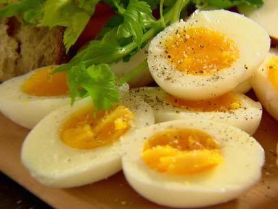 6 Foods that can be harmful to your health when reheated them in microwave. Find out here!