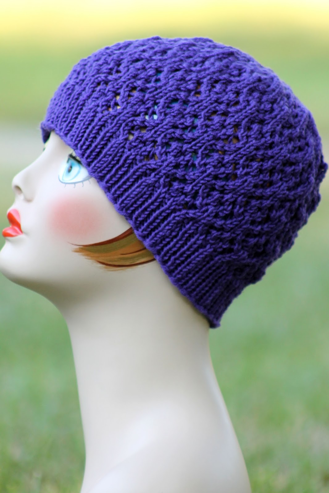 13 Loom Knit Slouchy Hat Patterns - The Funky Stitch