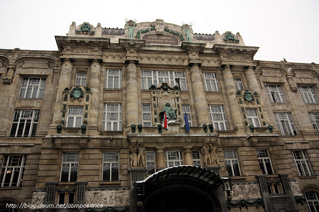 étrangers à Budapest datant 100 site de rencontre gratuit en nous