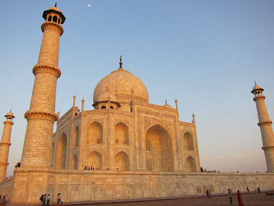 Rock Around the Globe: India - Khajuraho/Agra