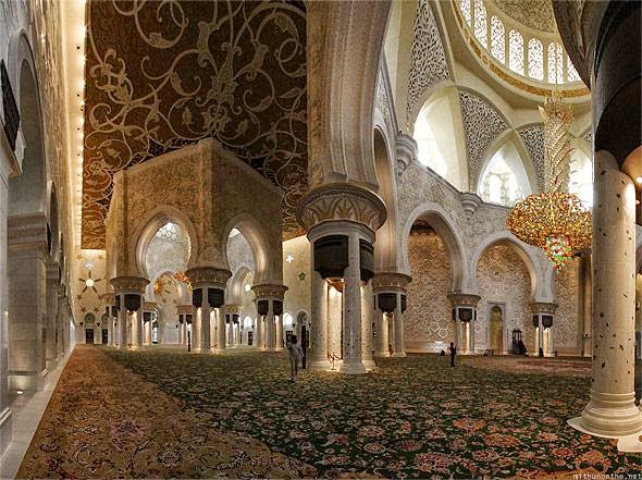 Masjid Besar Luas 5 Kali Lapangan Sepak Bola Kota Abu Dhabi - Gambar 13