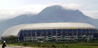 GBLA Tak Kondusif, Persib Ingin Kembali ke Stadion Si Jalak Harupat GBLA Tak Kondusif, Persib Ingin Kembali ke Stadion Si Jalak Harupat