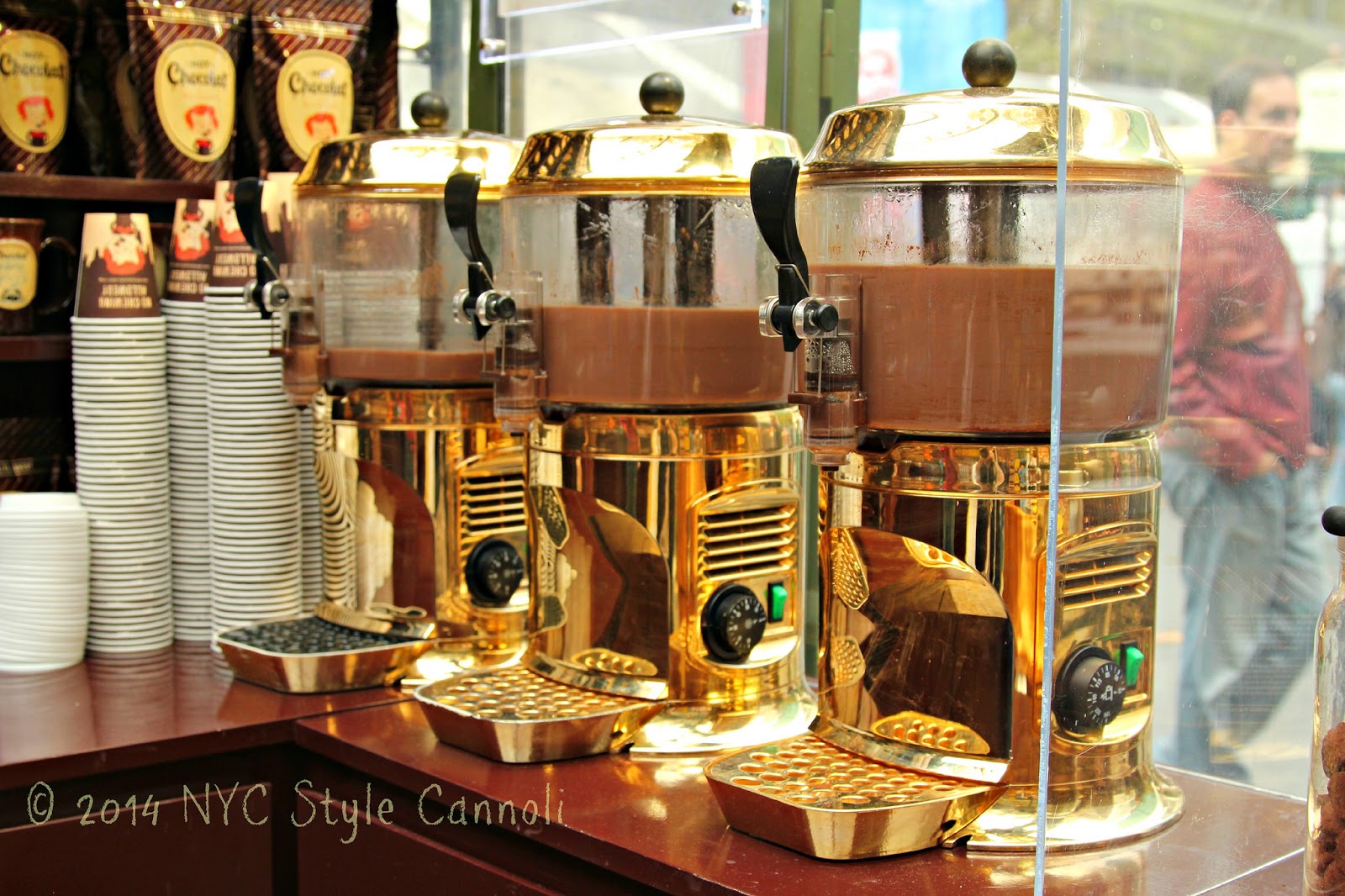 10 Best Hot Chocolates in New York City !! NYC, Style & a little Cannoli