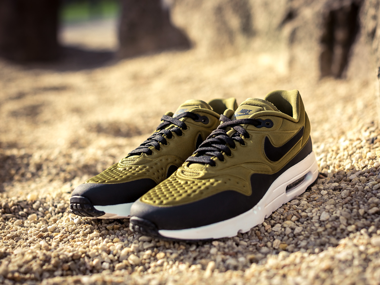 nike air max 1 olive
