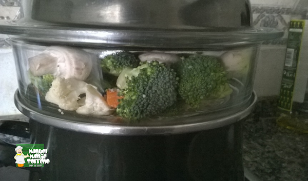 Menestra de Verduras con Tallarines de Calamar al Feira