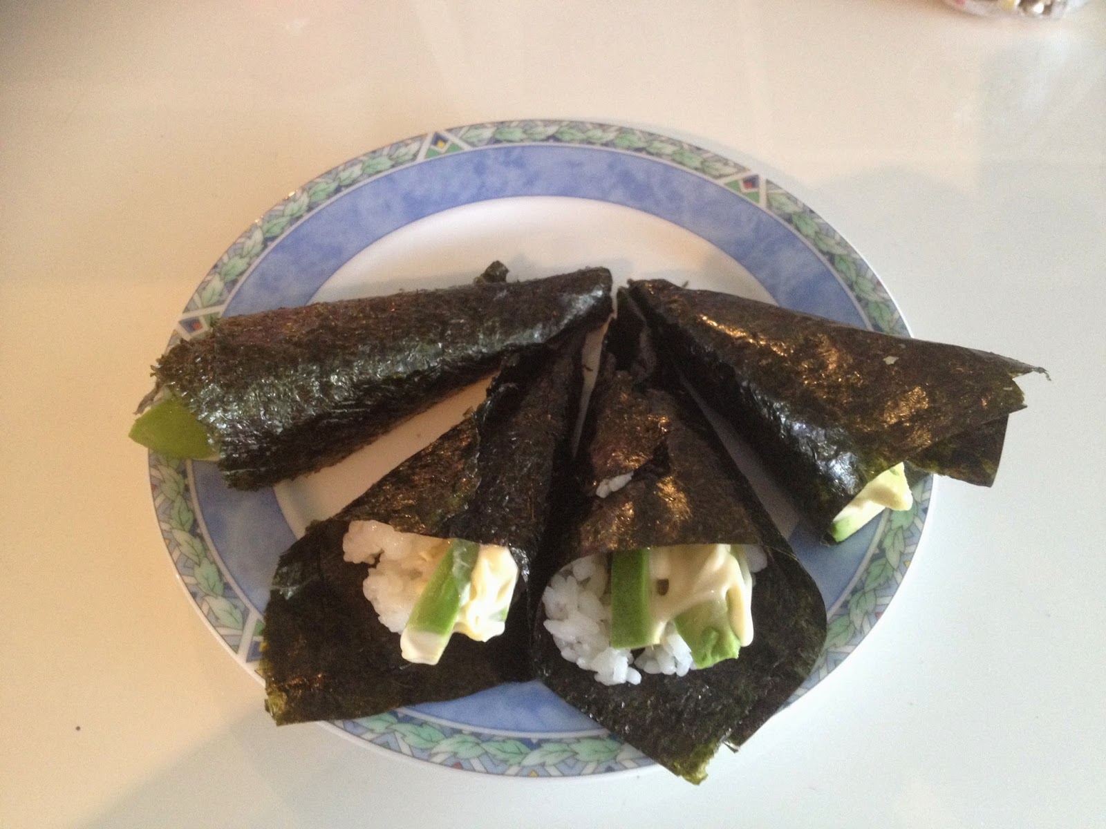 Handgemaakte temaki sushi