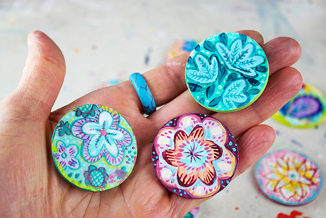 creating with jules- resin necklace pendants