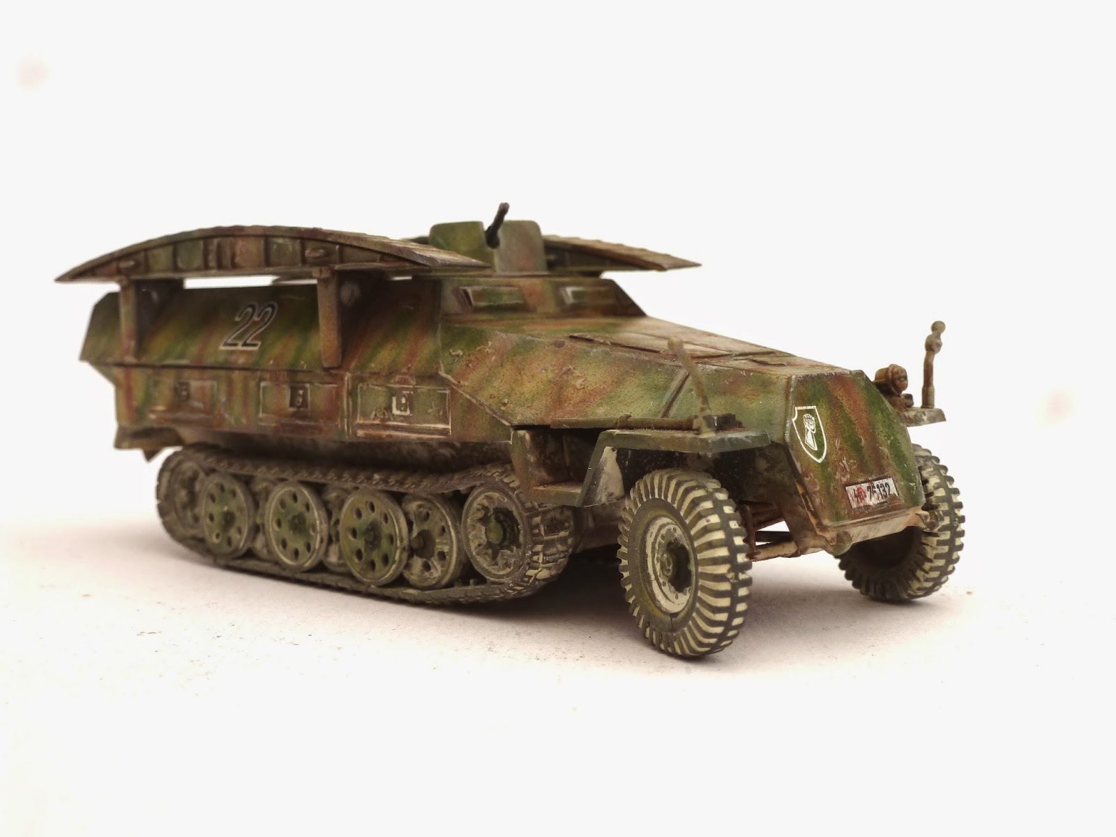Volley Fire Painting : Rubicon Models SDKFZ 251/D Review