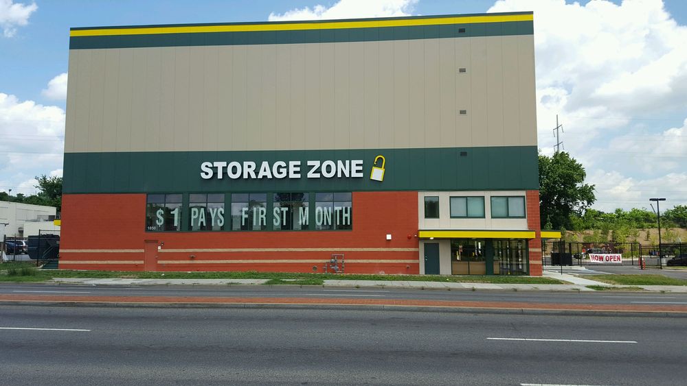 BRENTWOOD FCP and SelfStorage Zone Open First New SelfStorage