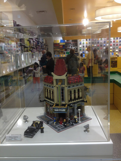 The Upscale LEGO Town movie theatre