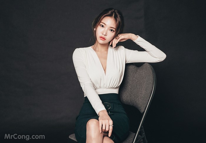 Model Park Jung Yoon in the November 2016 fashion photo series (514 photos) photo 23-7
