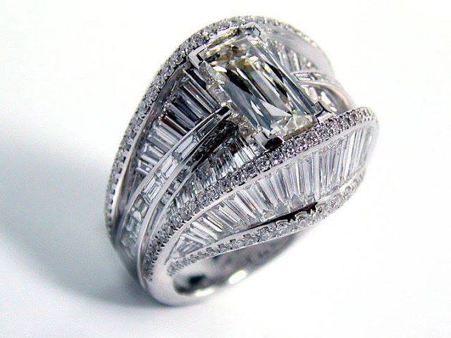 Latest Diamond Rings for Women 