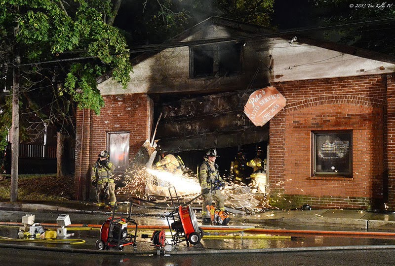 Tom Kelly IV Recent Works 2 Alarm fire at Pete's Auto Service in Malvern