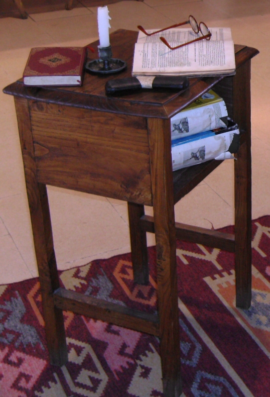 Muebles de oficios de ayer en madera