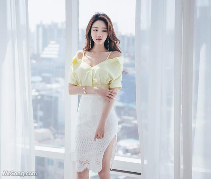 Beautiful Park Jung Yoon in the April 2017 fashion photo album (629 photos) photo 16-19