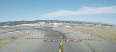 Timelapse aus dem Cockpit einer Boing 747-400 von Tokyo nach San Francisco | Tokyo to San Francisco in 83 seconds ( 1 Video )