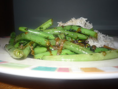 Loubieh Bizeit + Kizbarh - Lebanese String Beans + Cilantro Recipe Here is a lovely recipe for Italian string beans Loubieh Bizeit + Kizbarh - Lebanese String Beans + Cilantro Recipe