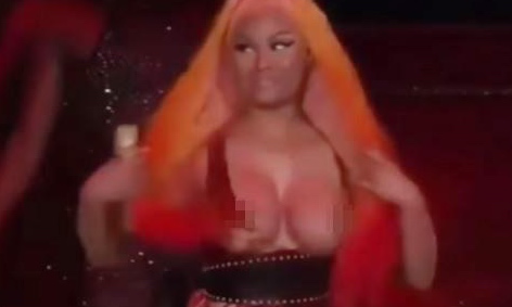 Nicki Minaj's Boob Falls Out During Concert! | The Gossip Factory