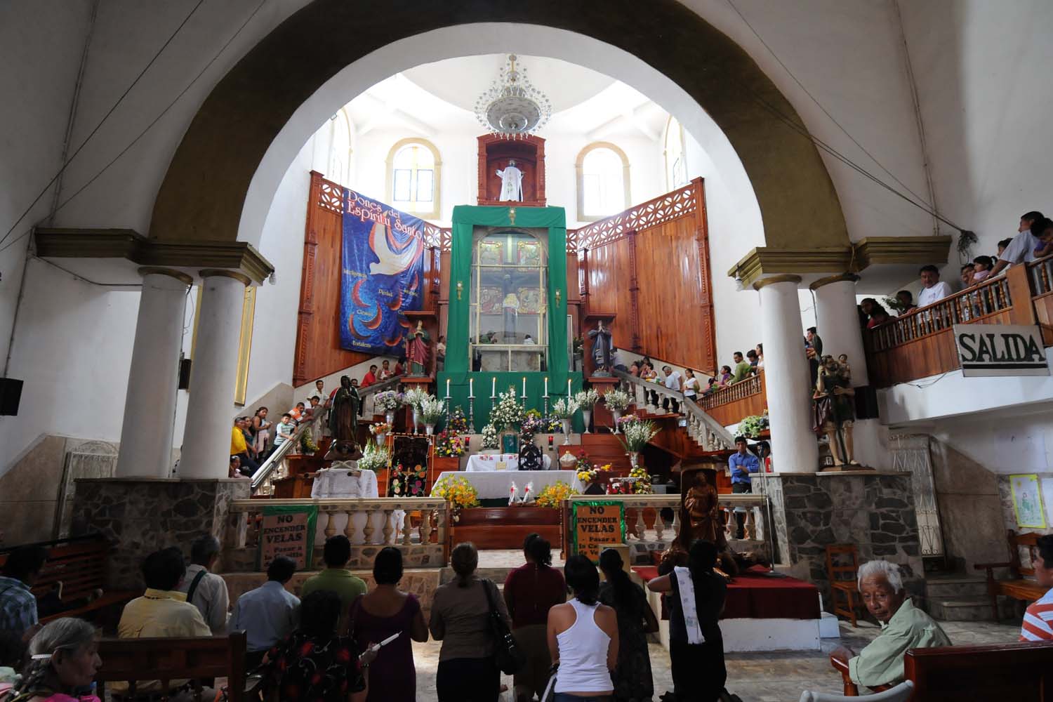 M A R C O S G A R C I A El Señor de Tila o el Cristo Negro M A R C O S G A R C I A El Señor de Tila o el Cristo Negro