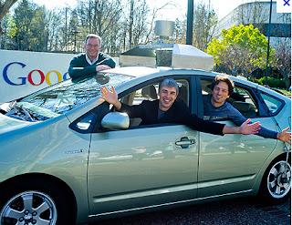 auto de google, coche de google - auto autónomo - auto moderno - google - personas de google - auto verde de google - carro de google - carro autónomo de google