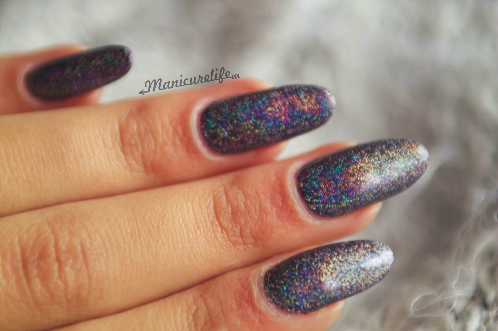 #How to: Holographic Gel Nails - Manicurelife