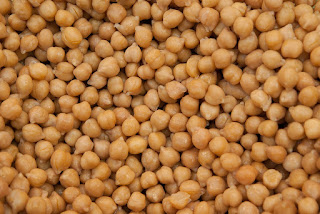 चना【GRAM】-Climate, seed rate, Importance, Showing time, insect, Disease, Yield 2 chickpeas 1882839 1280