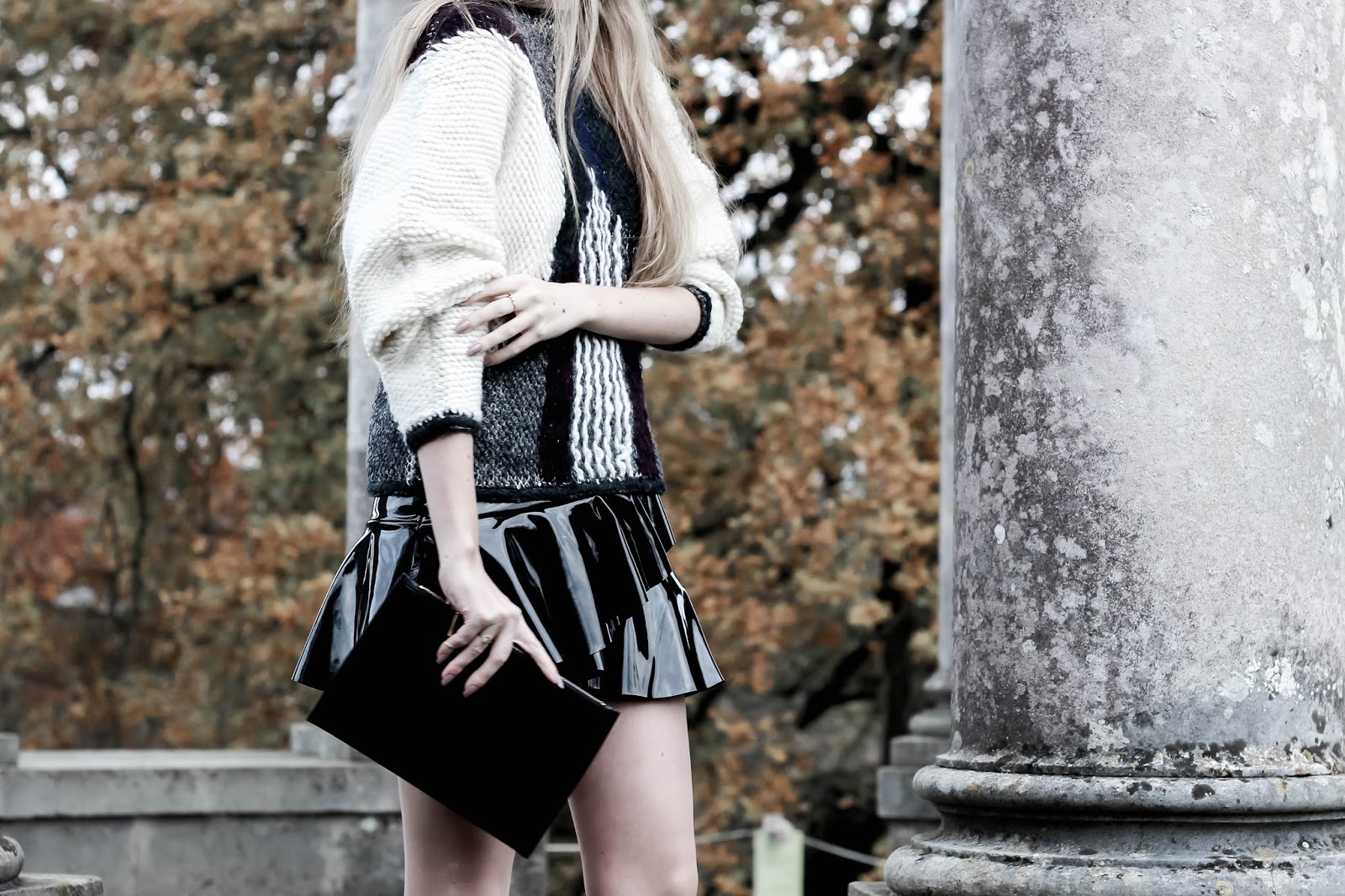 How to Style Chunky Jumper Unusual way to style oversized chunky knit jumpers